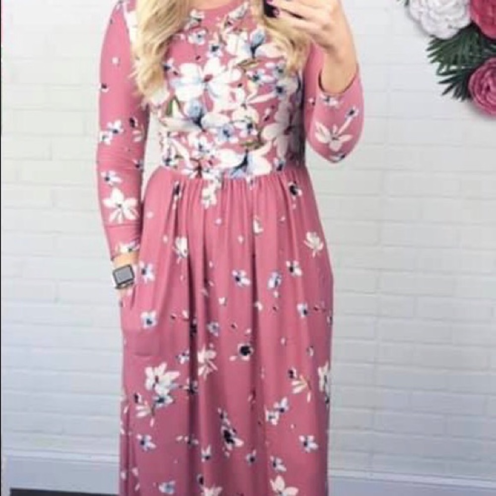 Floral dress—never worn